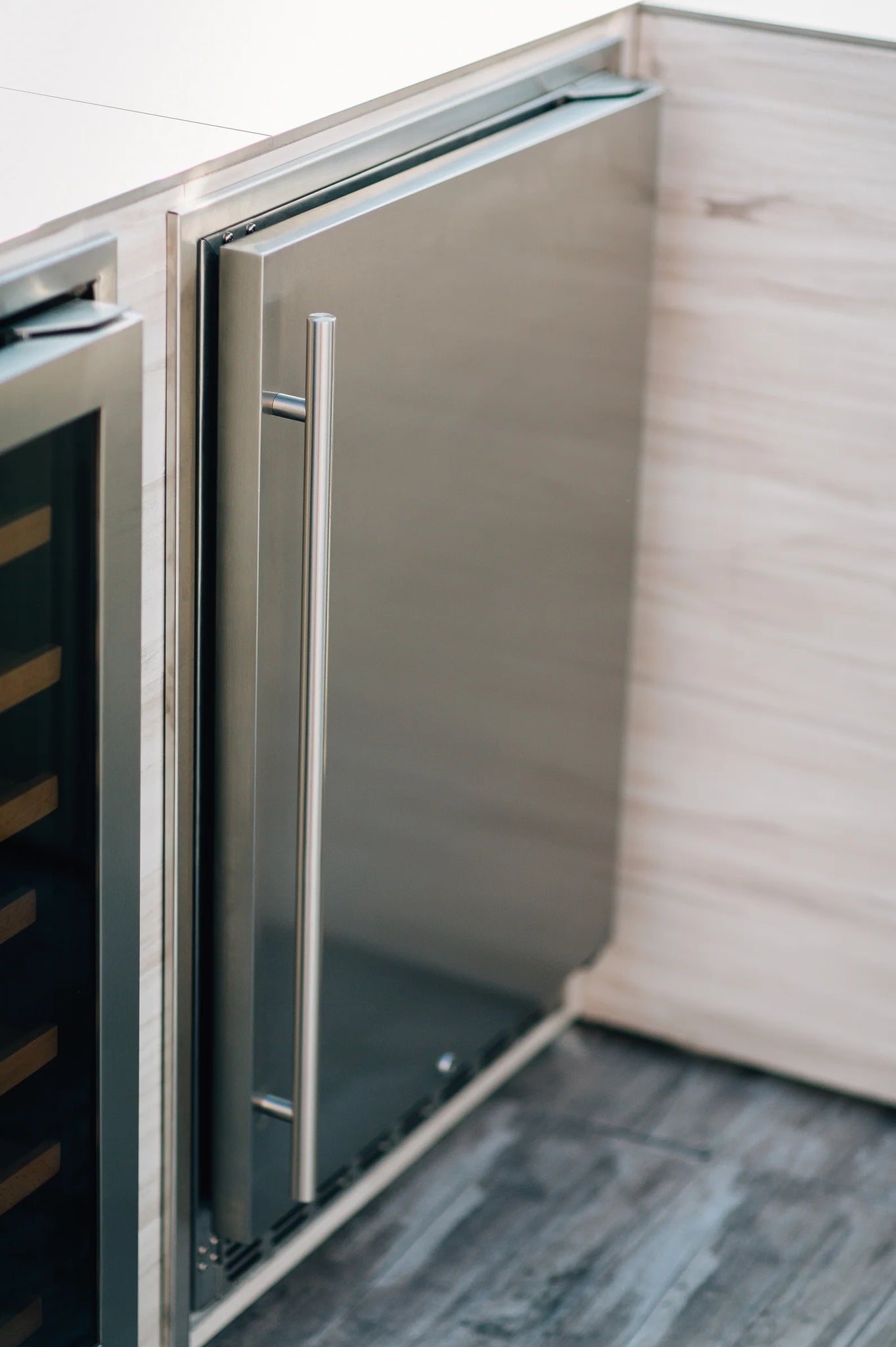24" 5.3C Deluxe Outdoor Rated Fridge-TF-RFR-24D