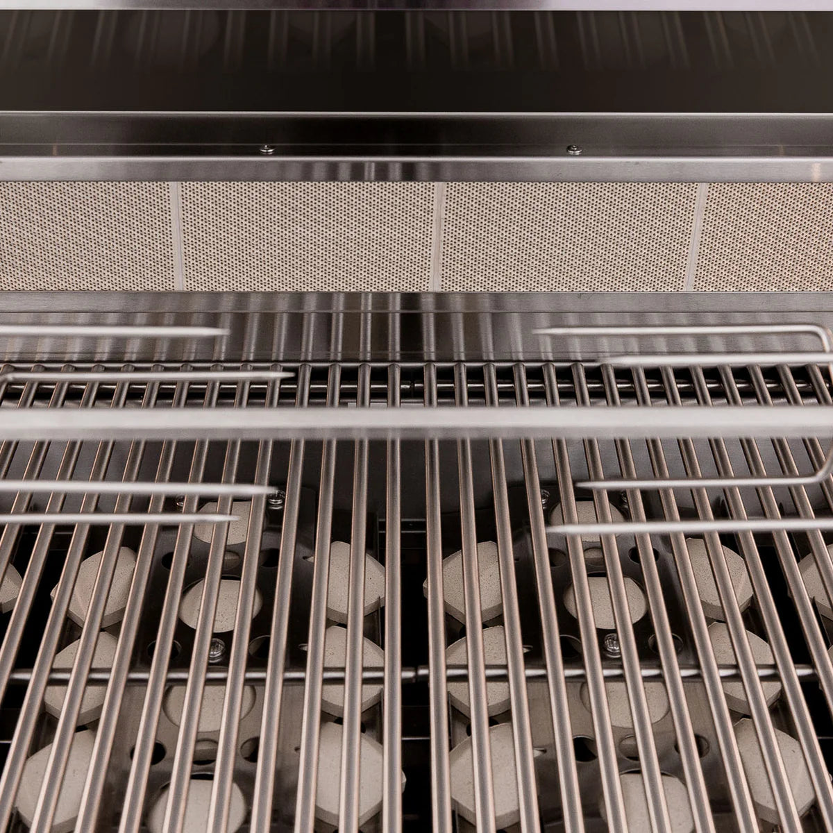 Summerset TRL Deluxe 44-inch 4-burner Built-in Natural Gas Grill With Rotisserie - TRLD44-NG
