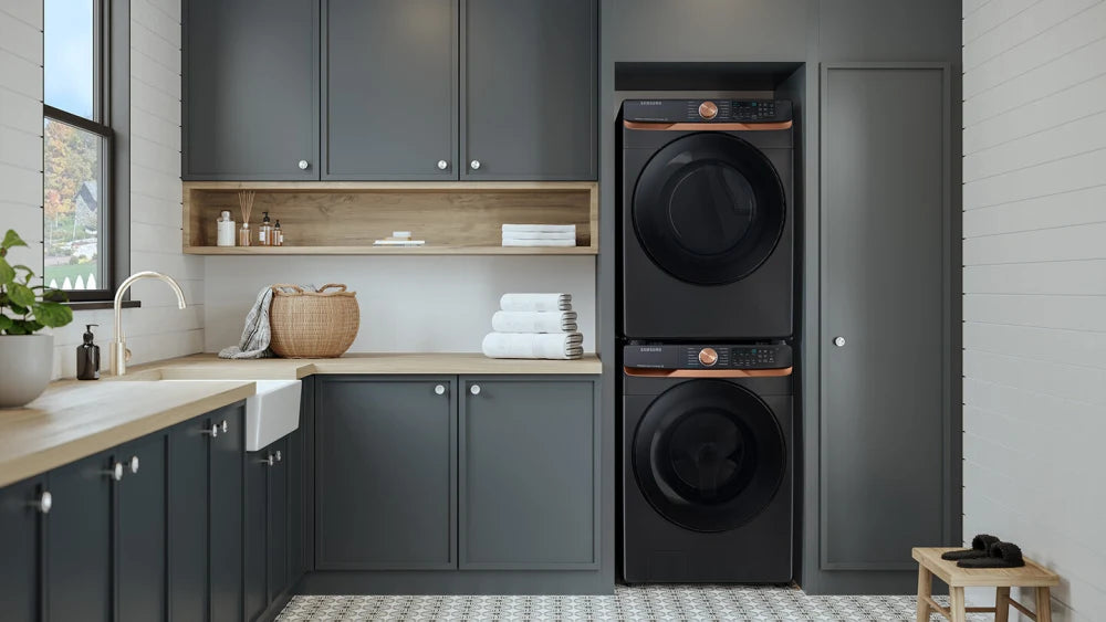 7.5 cu. ft. Smart Electric Dryer with Steam Sanitize+ and Sensor Dry in Brushed Black