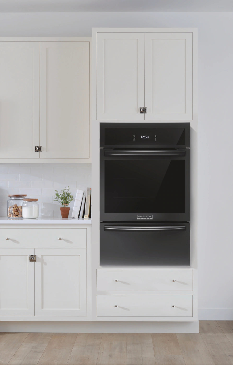 Frigidaire Gallery 24" Single Gas Wall Oven with Air Fry