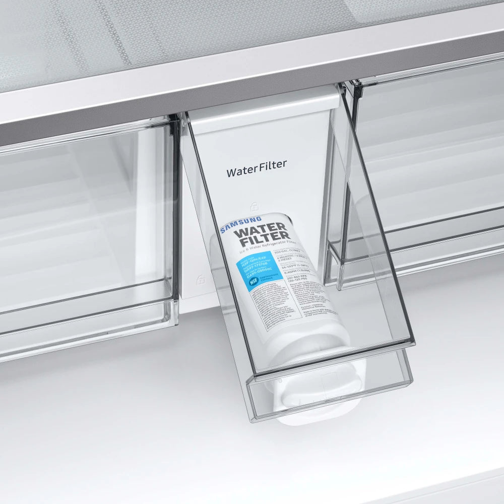 Bespoke 4-Door French Door Refrigerator (23 cu. ft.) with Beverage Center™ in White Glass