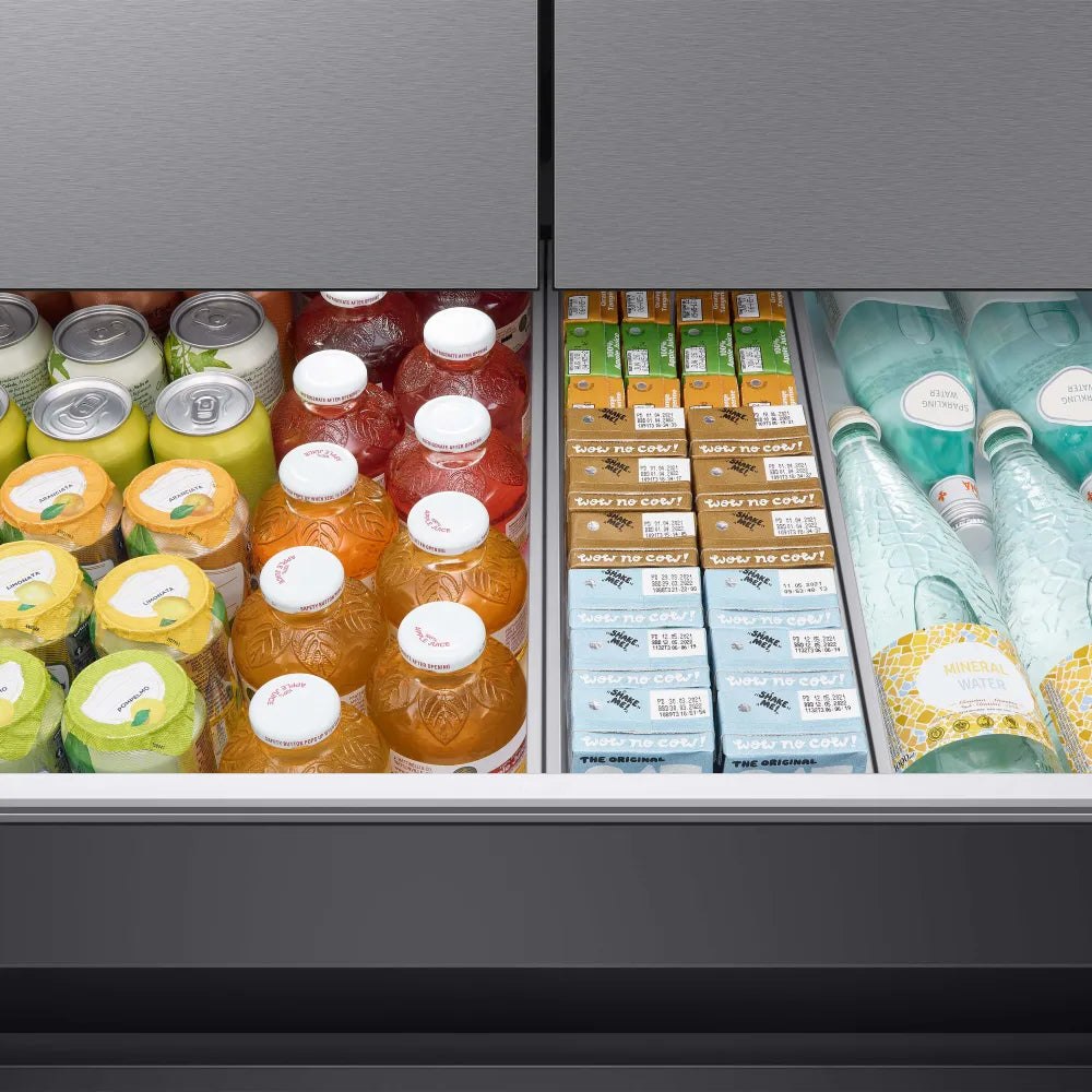 Bespoke 4-Door French Door Refrigerator (23 cu. ft.) with Beverage Center™ in Stainless Steel