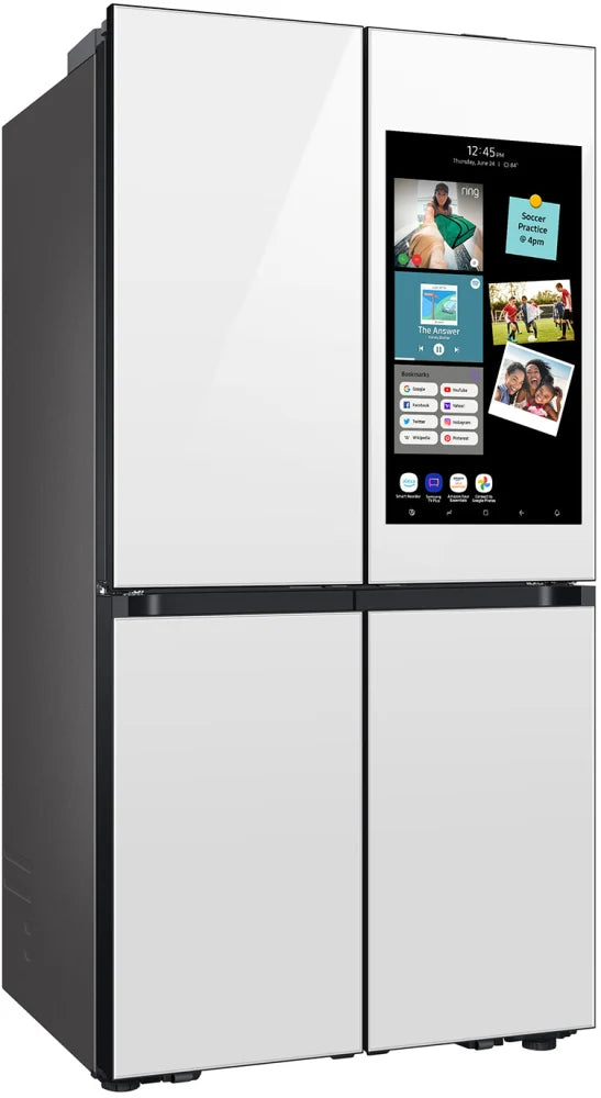 Bespoke 4-Door Flex™ Refrigerator (29 cu. ft.) with AI Family Hub™+ and AI Vision Inside™ in White Glass