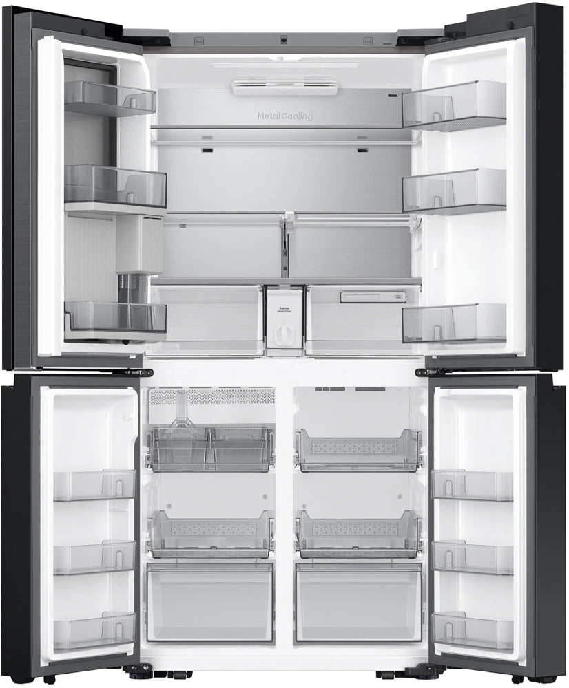 Bespoke 4-Door Flex™ Refrigerator (29 cu. ft.) with AI Family Hub™+ and AI Vision Inside™ in White Glass