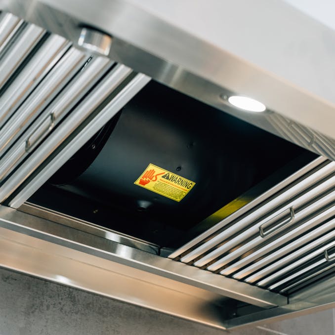 TrueFlame 36", 42', 48", 60" Outdoor Rated, 1200 CFM Vent Hood, includes 1/2" Mounting Bracket / TF-VH36-2, TF-VH42-2, TF-VH48-2, TF-VH60-2